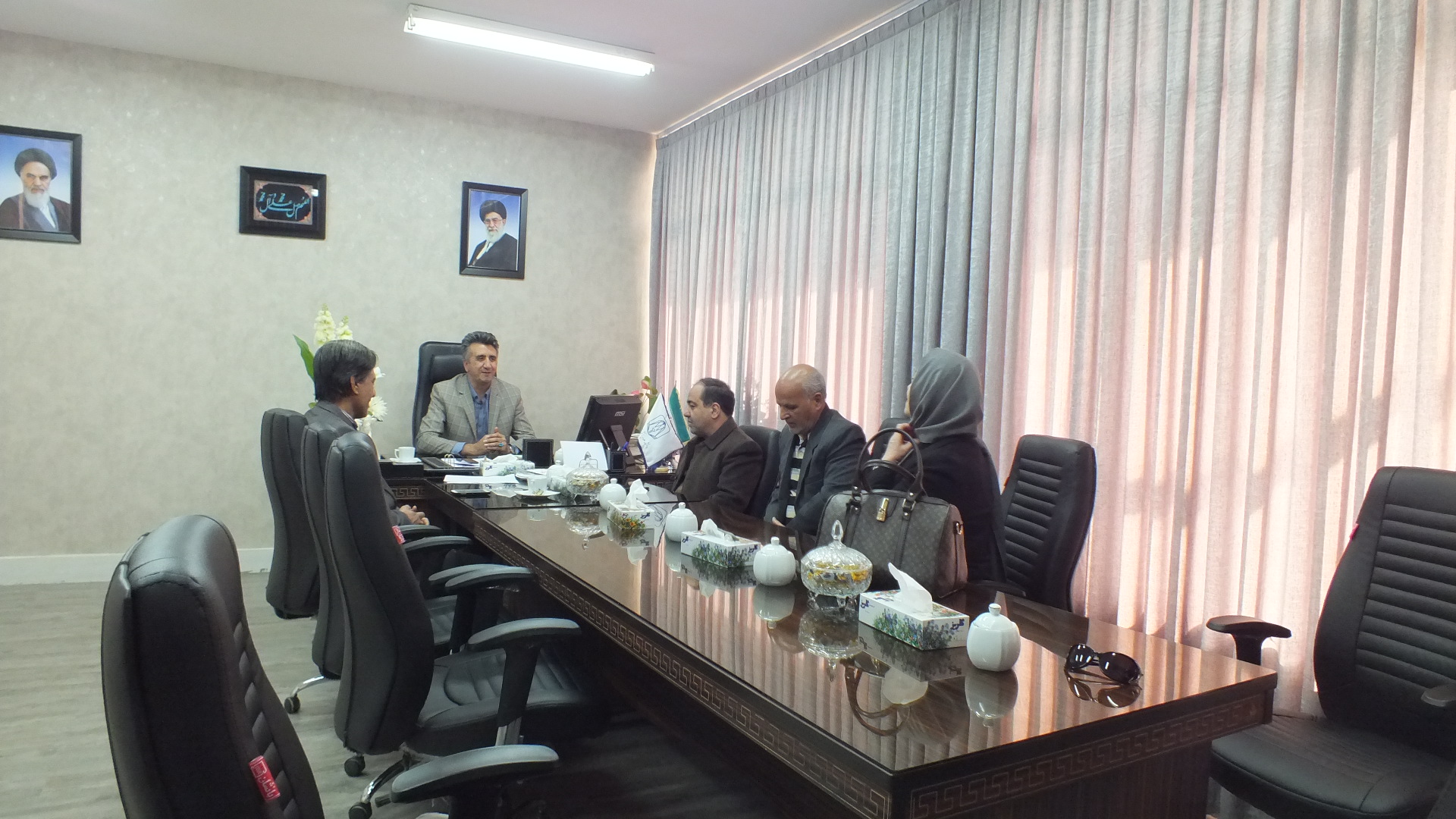 دیدار-هیئت-رئیسه-کانون-پیشکسوتان-دانشکده-با-معاونت-توسعه-مدیریت-منابع-و-برنامه-ریزی